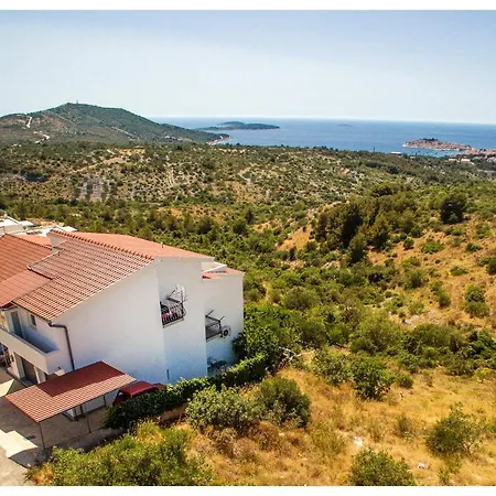 Star Blazev Apartamento Primošten