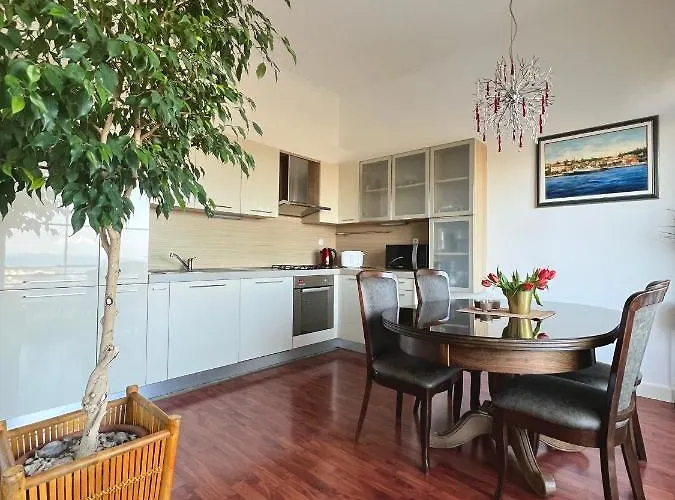 Star Blazev Apartamento *